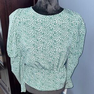 •Topshop Green Patterned Blouse•